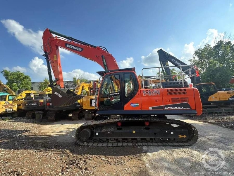 Compact Hydraulic Used Doosan Excavator DX300LC Equipment Trader