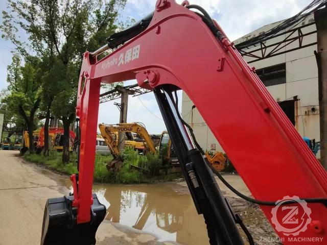 EPA Engine Old Kubota Mini Excavator Second Hand Kx165 5.5 Ton