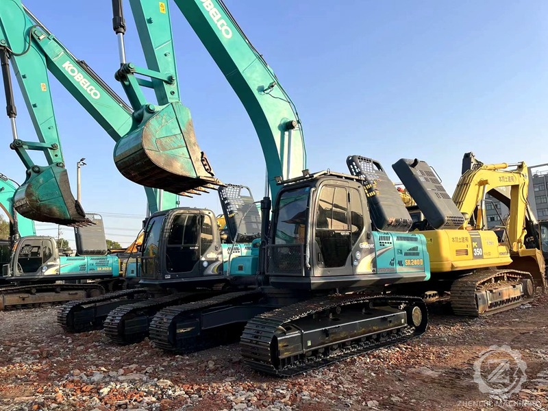 Hot sale Used Kobelco Excavator  SK260D Earth Moving Equipment Cheap Price