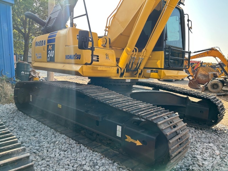 Japan Komatsu PC240-8 Crawler Excavator, Low Price Komatsu 24 Tonne Excavator PC240 Crawler Excavator Original